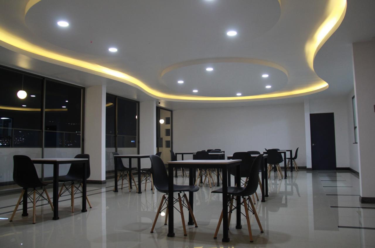 El Camino Hotel إكيكي المظهر الخارجي الصورة